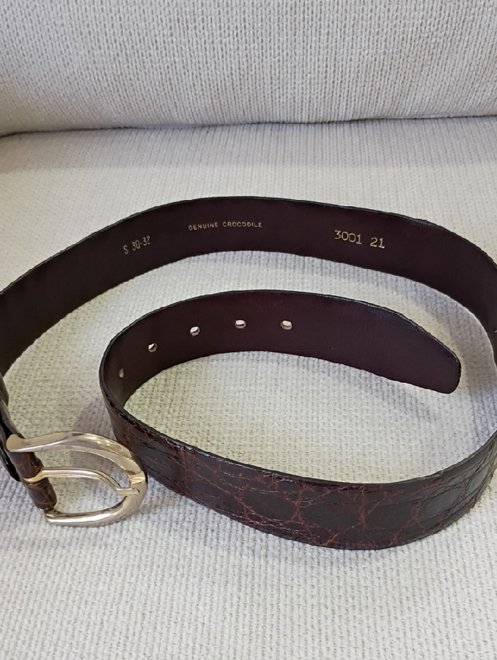 Genuine Crocodile MensWomans Brown Leather Belt With Gold Buckle